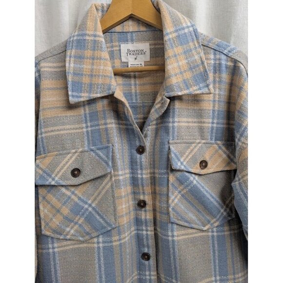 Boston Traders women's XL blue tan white plaid shacket earth tones button G7 - Picture 3 of 10
